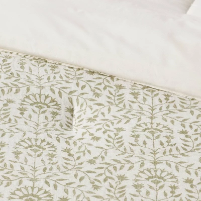 Traditional Vine Printed Cotton Comforter & Sham Set Green - Threshold™ 4 Traditional Vine Printed Cotton Comforter & Sham Set Green - Threshold™ - Image 2