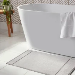 Performance Plus Towel Bath Mat - Threshold™