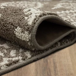 Paisley Tufted Rug - Threshold 14 Paisley Tufted Rug - Threshold -Online Household Items GUEST f46a7d32 96c9 4954 b482 873f7b6d7e1b